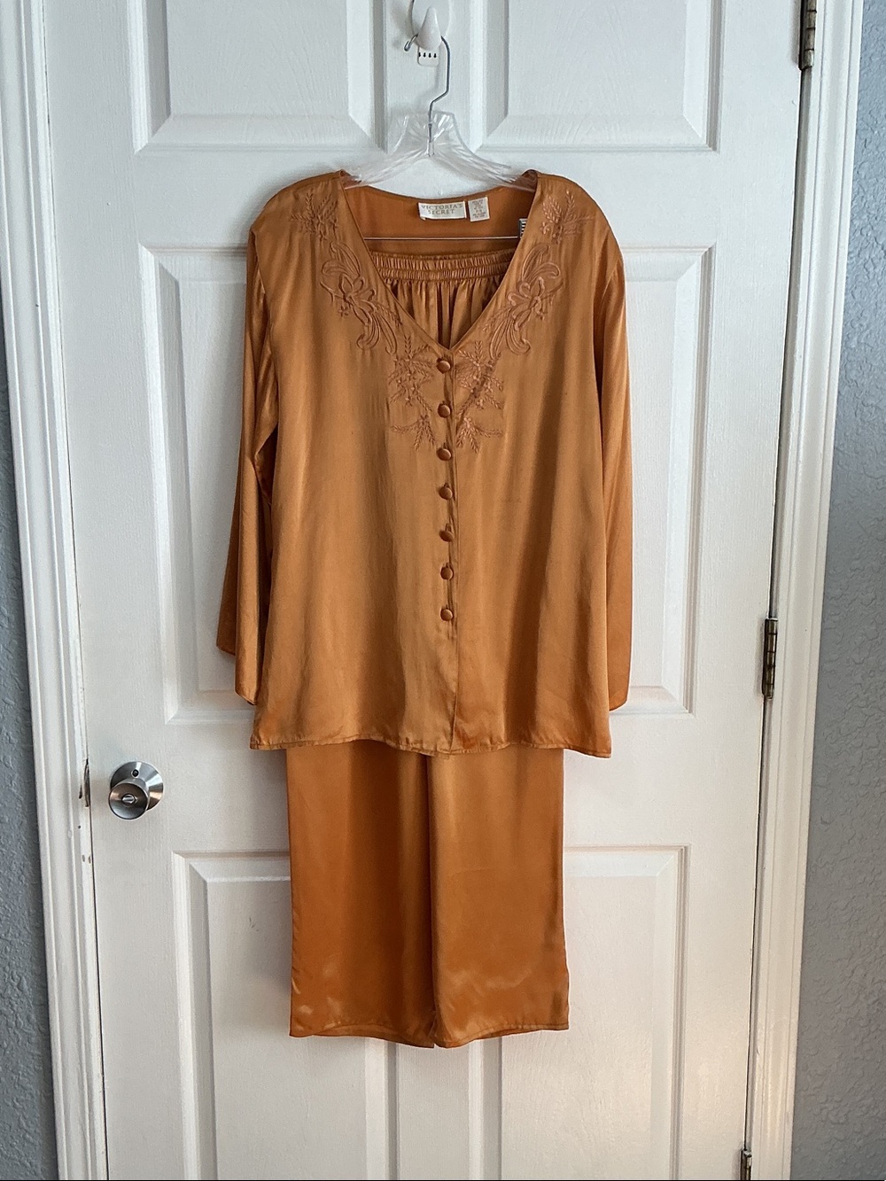 ⭐️⭐️ Victoria Secret ⭐️⭐️.               Pajamas/Lounge Wear